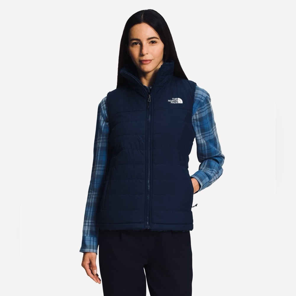 The North Face Mossbud Insulated Reversible Fleece Vest Outdoor Winter Cozy Warm